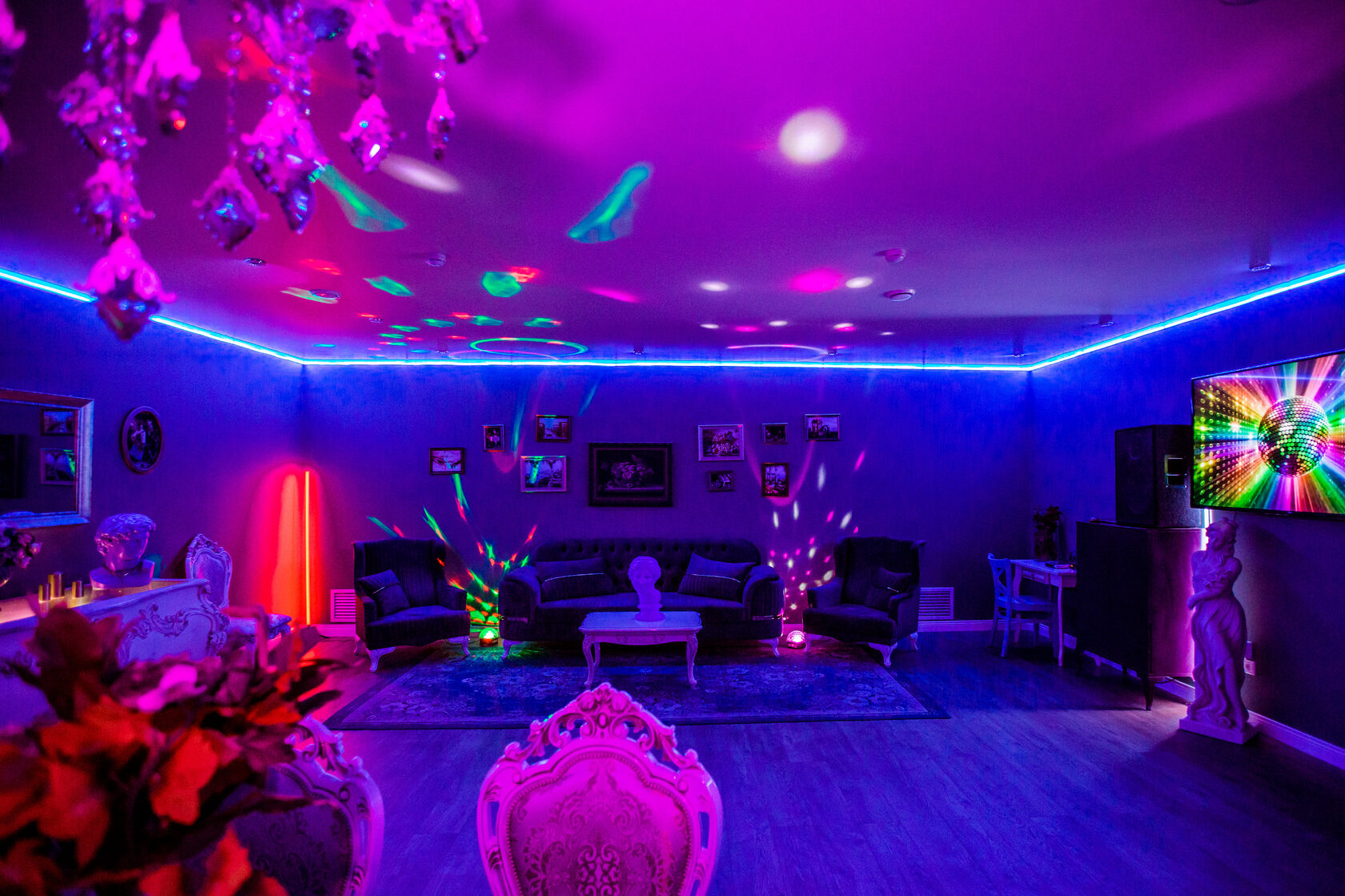 Фотография 12 площадки Классический дизайнерский лофт у Бауманской — 85 м²