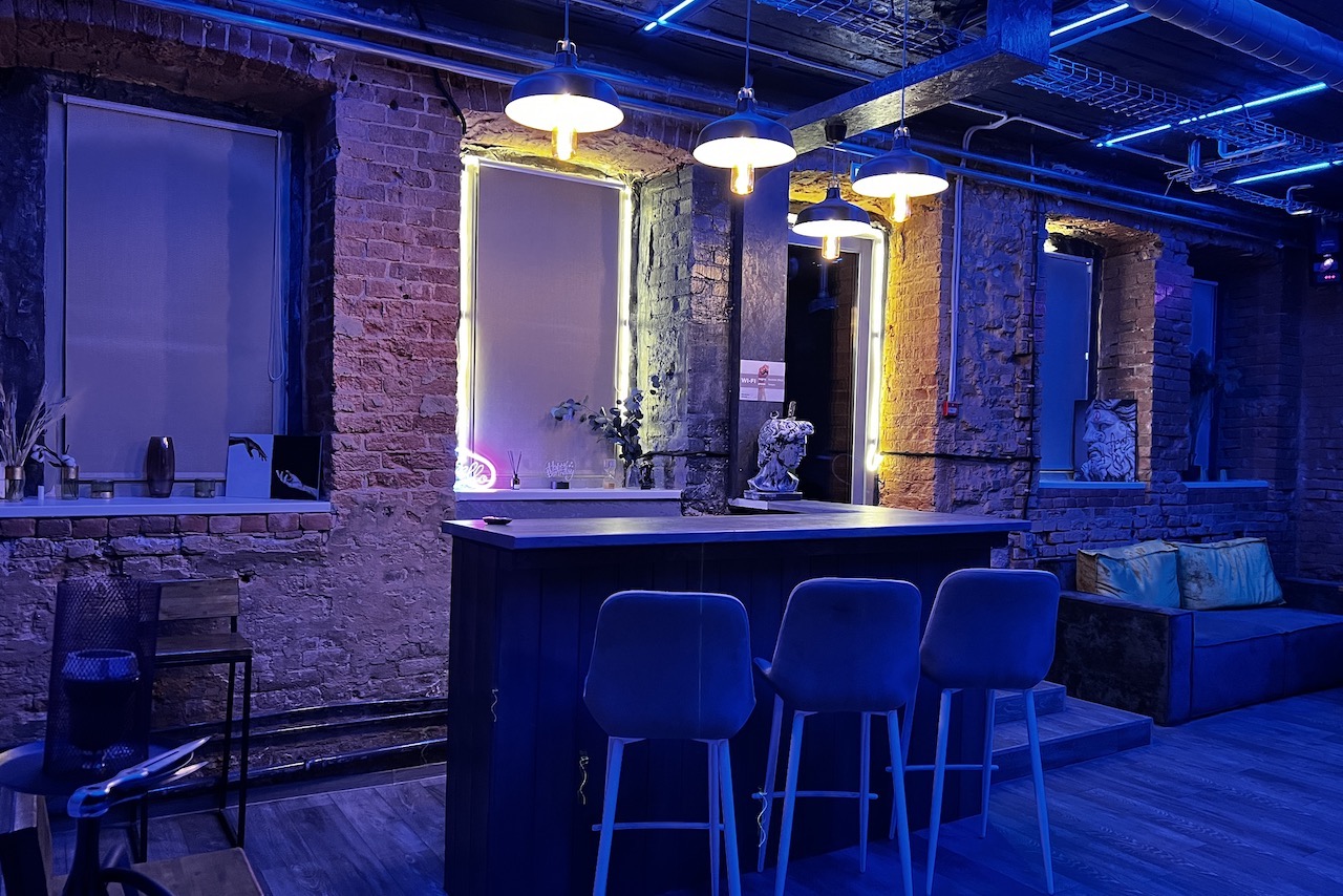 Фотография 1 площадки Брутальный лофт с индустриальной атмосферой на Бауманской