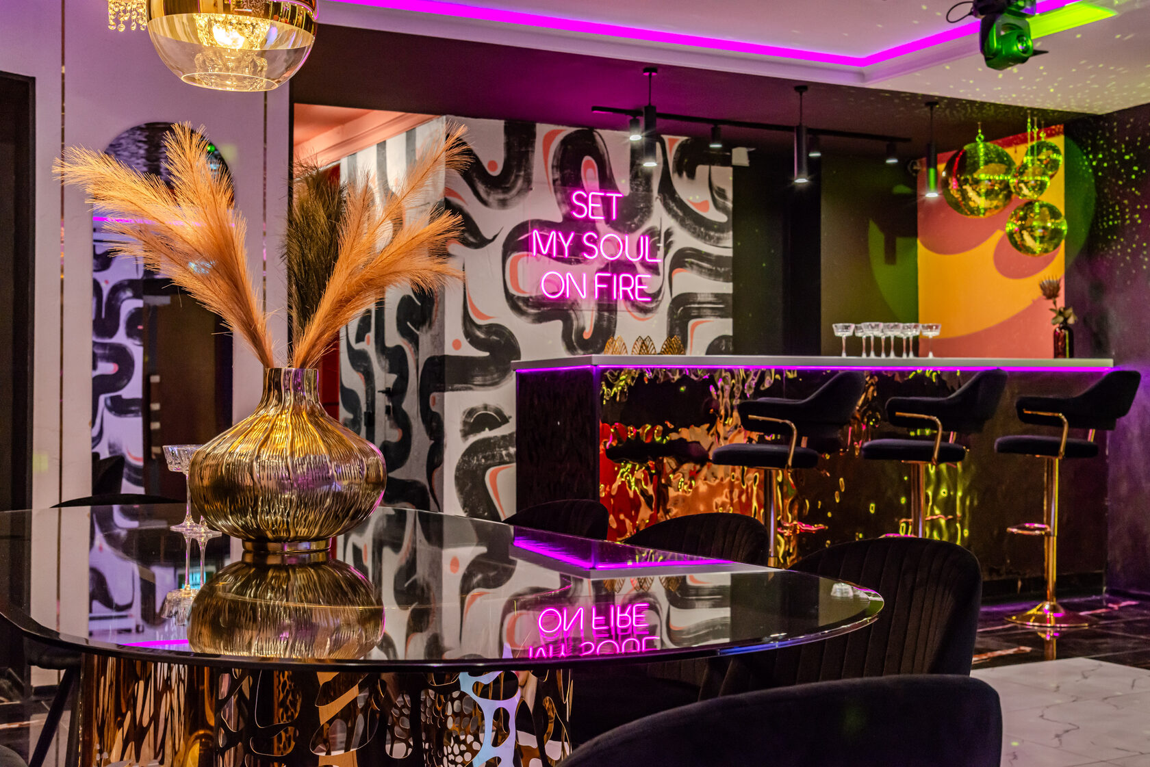 Фотография 8 площадки Элегантный яркий лофт на Бауманской