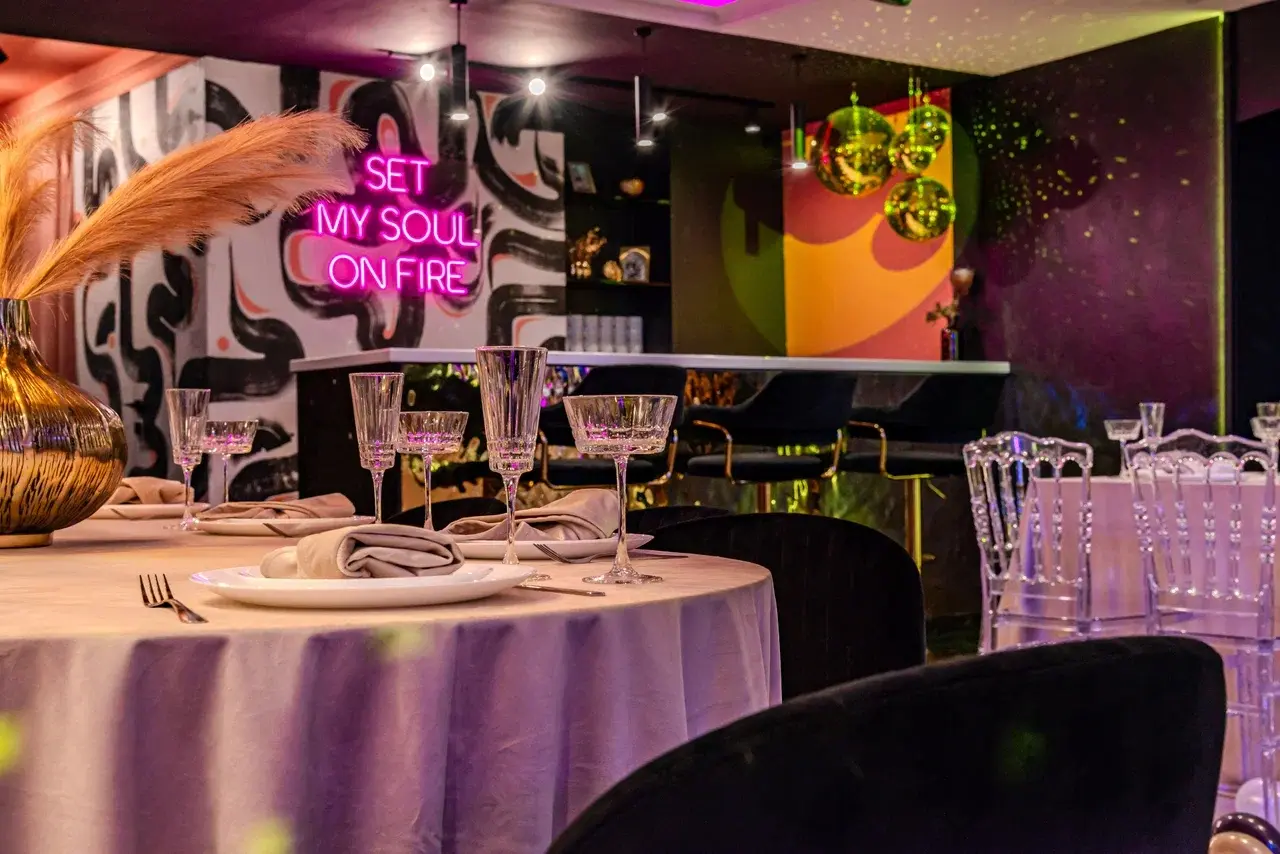 Фотография 11 площадки Элегантный яркий лофт на Бауманской