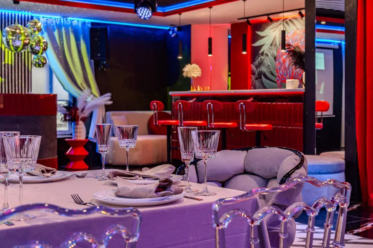 Фотография 1 площадки Стильный поп‑арт лофт у Бауманской