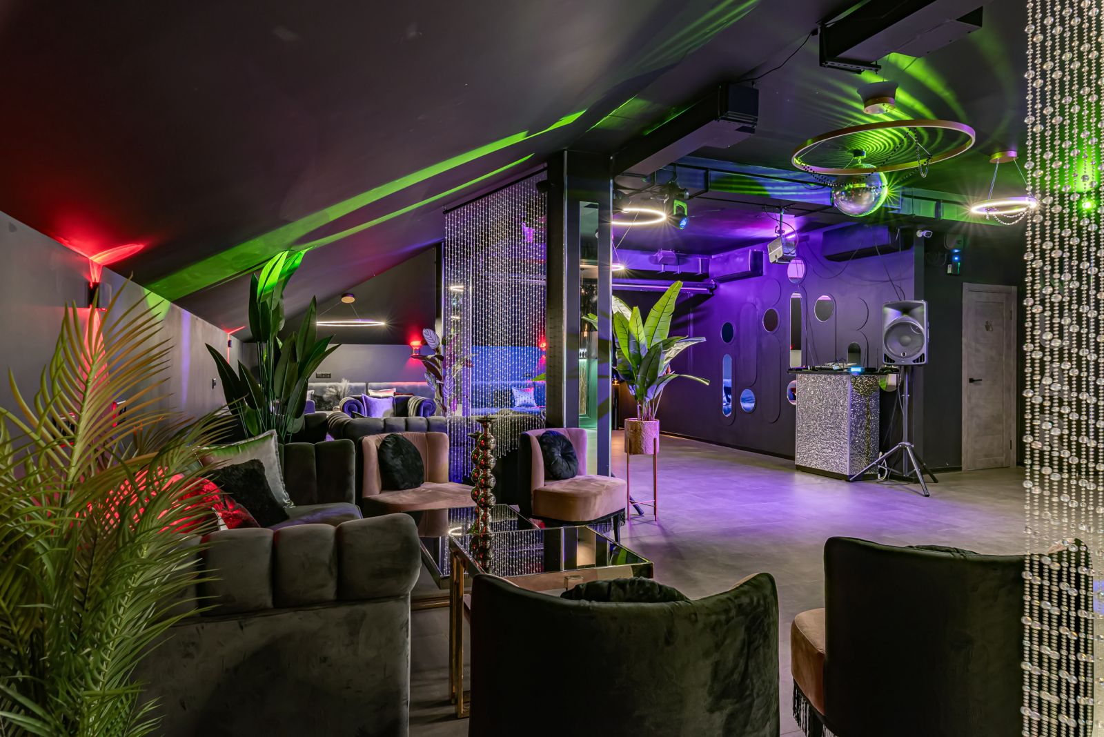 Фотография 4 площадки Стильный роскошный лофт на Бауманской