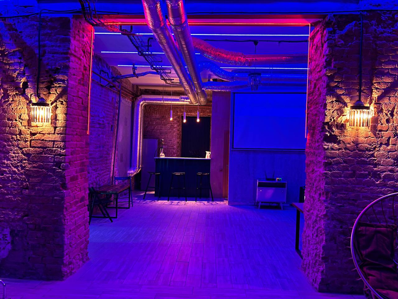 Фотография 8 площадки Темный лофт с необычной атмосферой на Бауманской