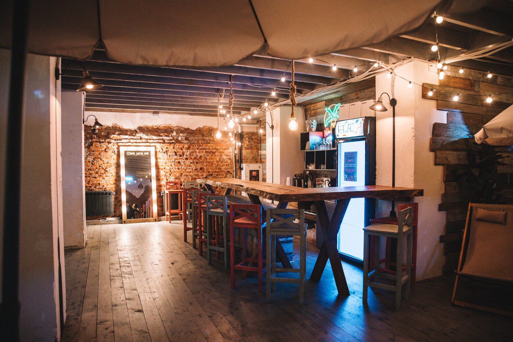 Фотография 7 площадки Hawaii House на Бауманской: двухуровневый лофт с верандой, 390 м²