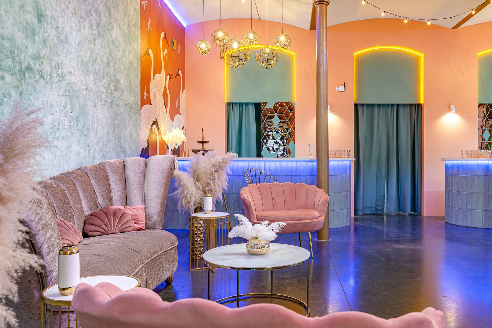 Фотография 4 площадки МАЙ Мемфис на Бауманской: элегантный зал 135 м²