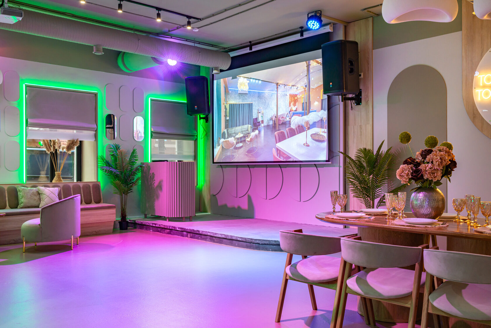 Фотография 2 площадки МАЙ на Красном Октябре: светлый зал 126 м² в стиле ваби‑саби