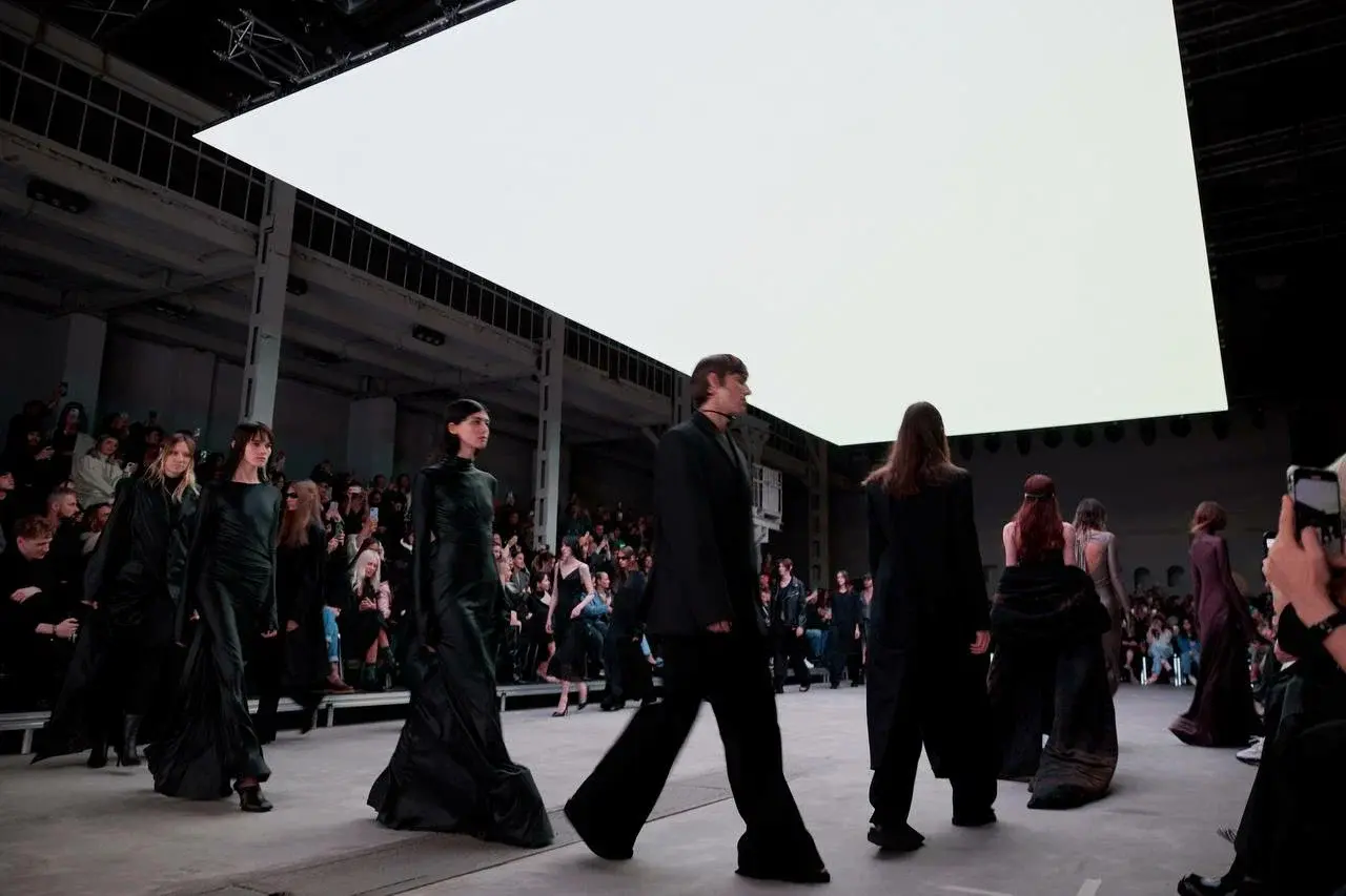 Фотография 5 площадки BOUNCE в центре: клубное пространство с двором 900 м²