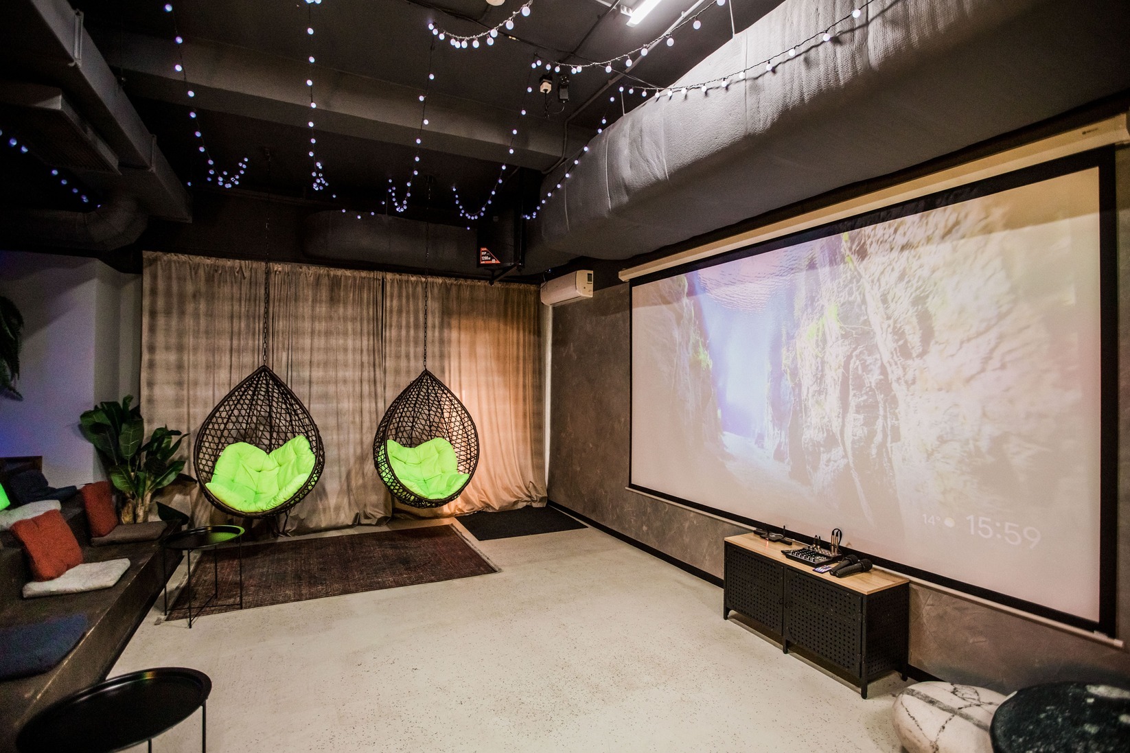 Фотография 3 площадки «Флора» у набережной: светлое пространство 60 м²