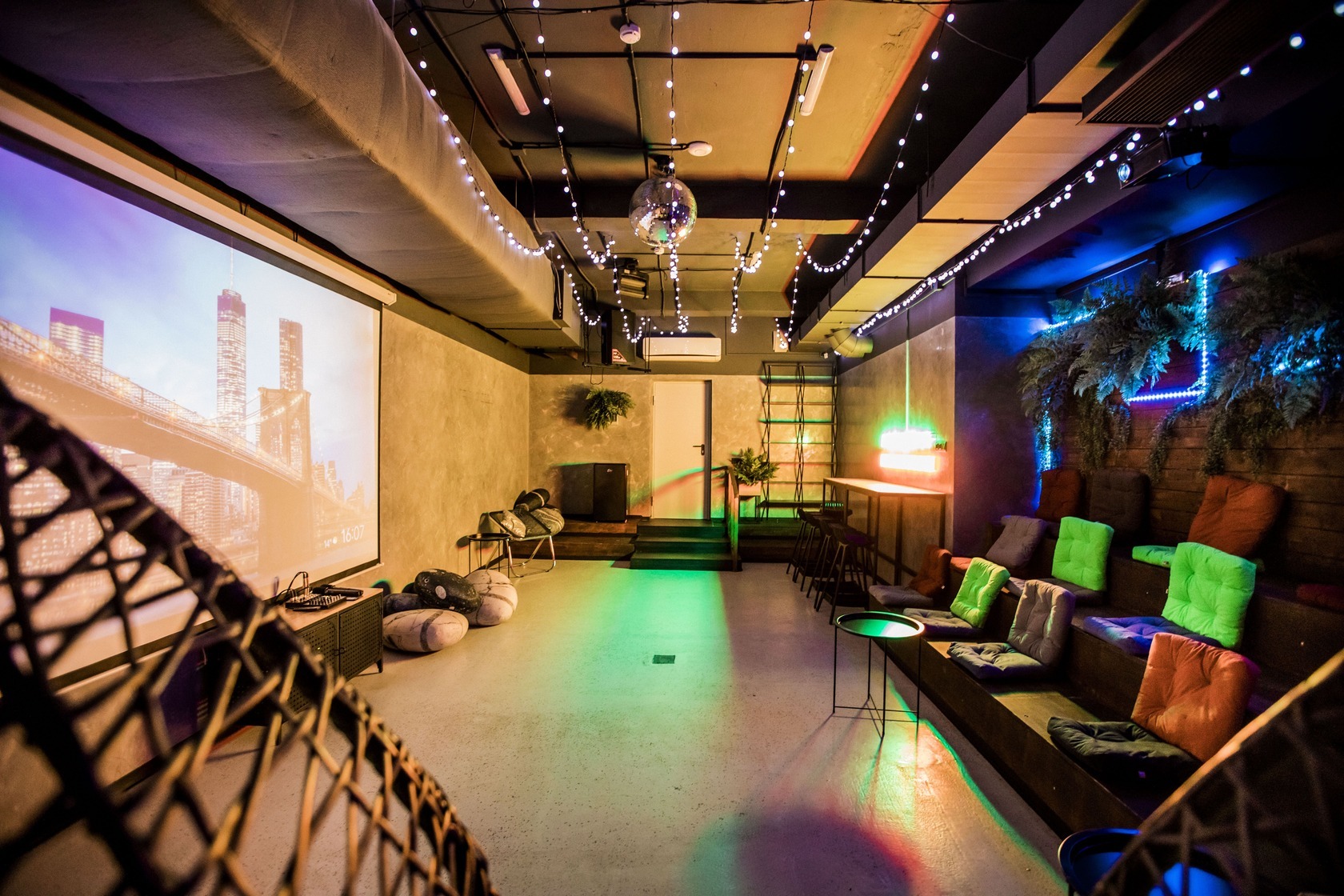 Фотография 6 площадки «Флора» у набережной: светлое пространство 60 м²