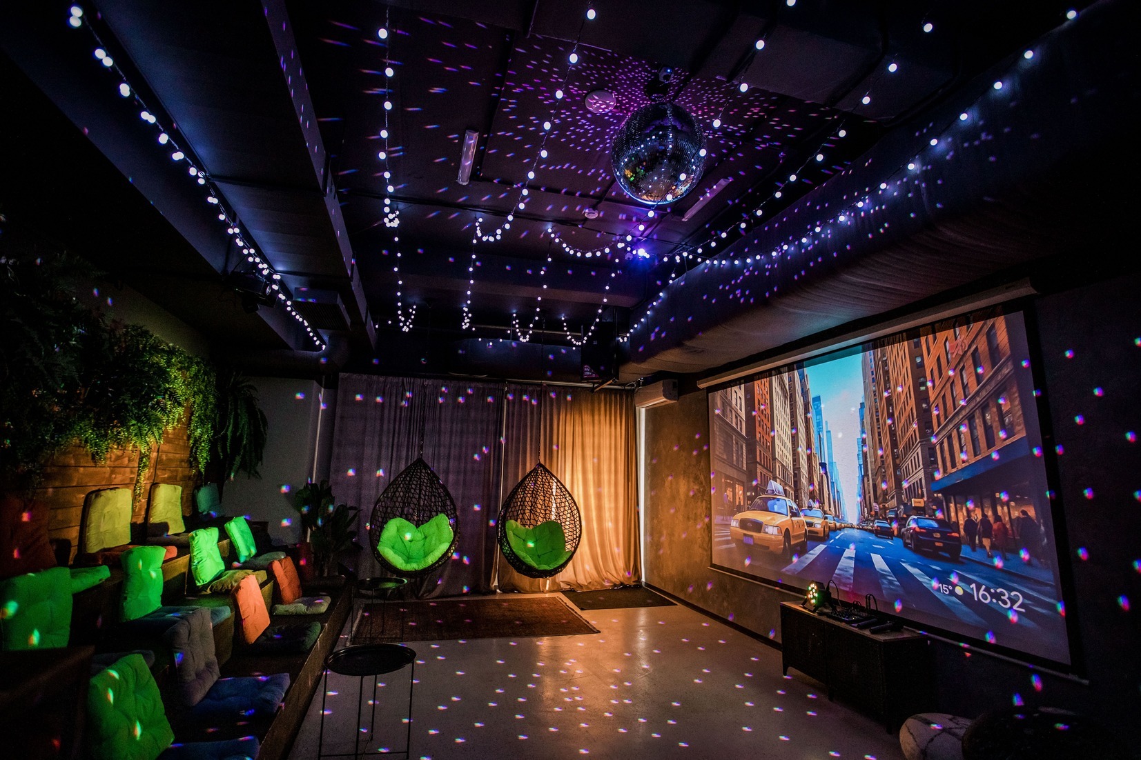 Фотография 7 площадки «Флора» у набережной: светлое пространство 60 м²